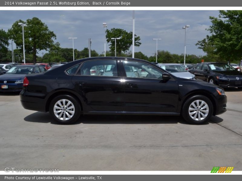 Black / Cornsilk Beige 2014 Volkswagen Passat 2.5L Wolfsburg Edition