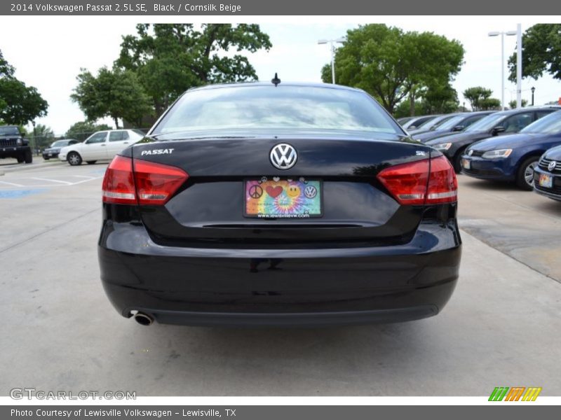 Black / Cornsilk Beige 2014 Volkswagen Passat 2.5L SE