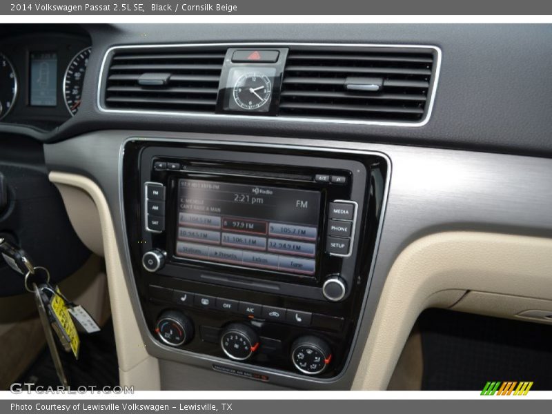 Black / Cornsilk Beige 2014 Volkswagen Passat 2.5L SE