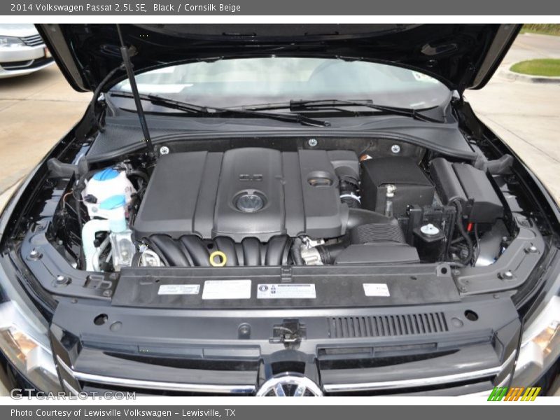 Black / Cornsilk Beige 2014 Volkswagen Passat 2.5L SE