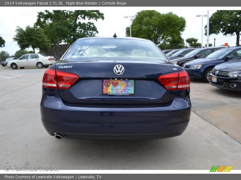 Night Blue Metallic / Cornsilk Beige 2014 Volkswagen Passat 2.5L SE