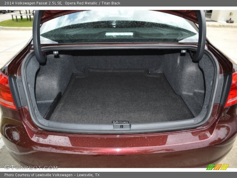 Opera Red Metallic / Titan Black 2014 Volkswagen Passat 2.5L SE