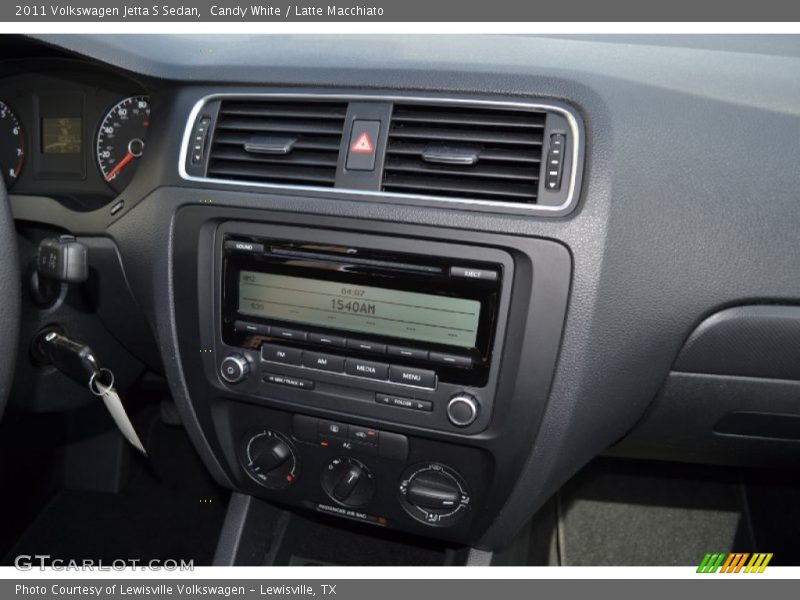 Candy White / Latte Macchiato 2011 Volkswagen Jetta S Sedan