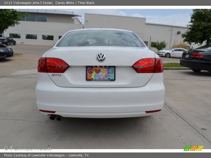 Candy White / Titan Black 2013 Volkswagen Jetta S Sedan