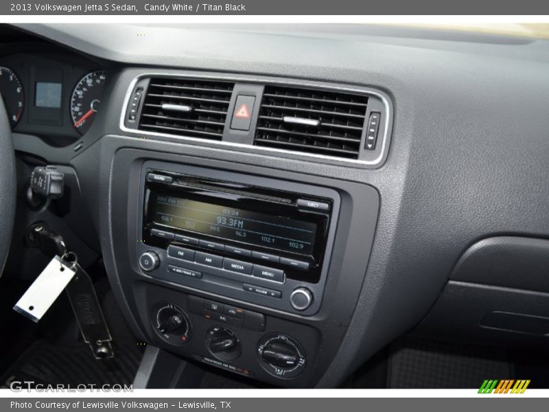 Candy White / Titan Black 2013 Volkswagen Jetta S Sedan