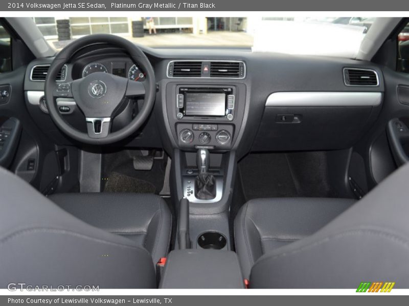 Platinum Gray Metallic / Titan Black 2014 Volkswagen Jetta SE Sedan