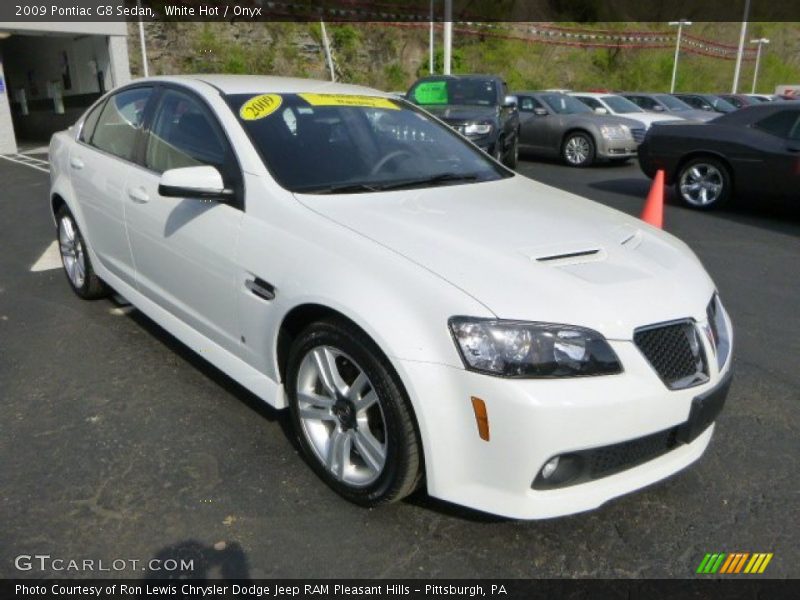 White Hot / Onyx 2009 Pontiac G8 Sedan