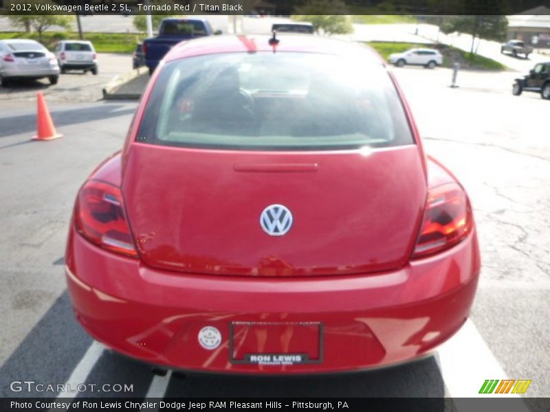 Tornado Red / Titan Black 2012 Volkswagen Beetle 2.5L