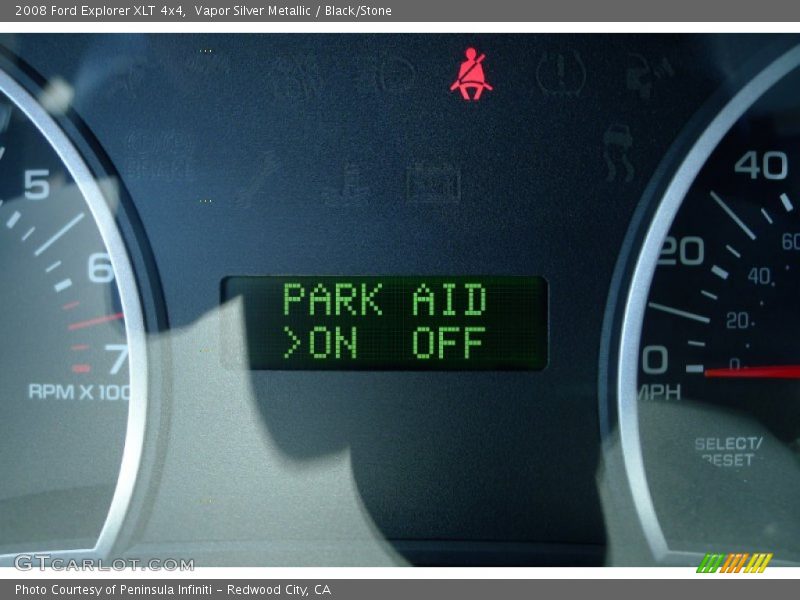 Vapor Silver Metallic / Black/Stone 2008 Ford Explorer XLT 4x4
