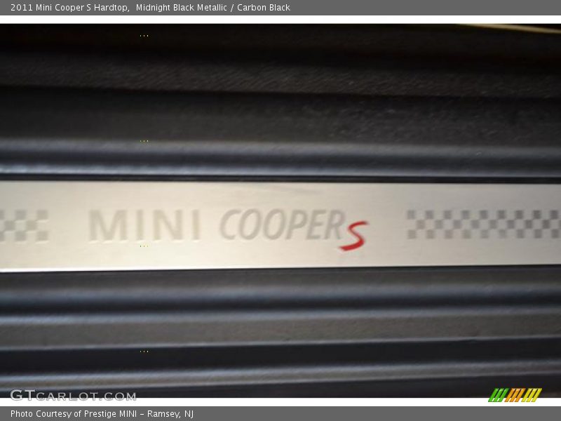 Midnight Black Metallic / Carbon Black 2011 Mini Cooper S Hardtop