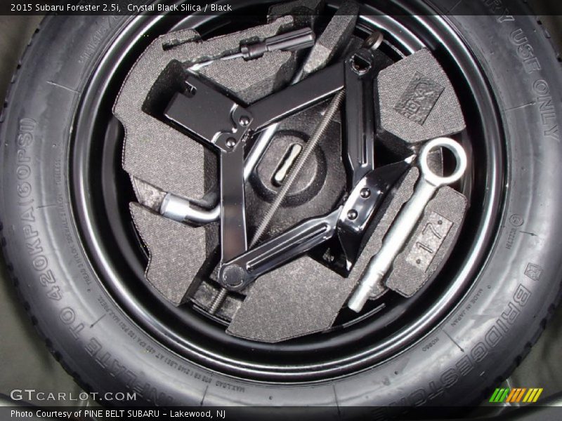 Crystal Black Silica / Black 2015 Subaru Forester 2.5i