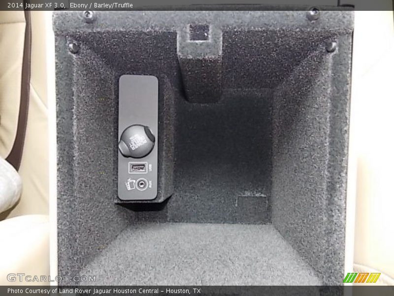 Ebony / Barley/Truffle 2014 Jaguar XF 3.0