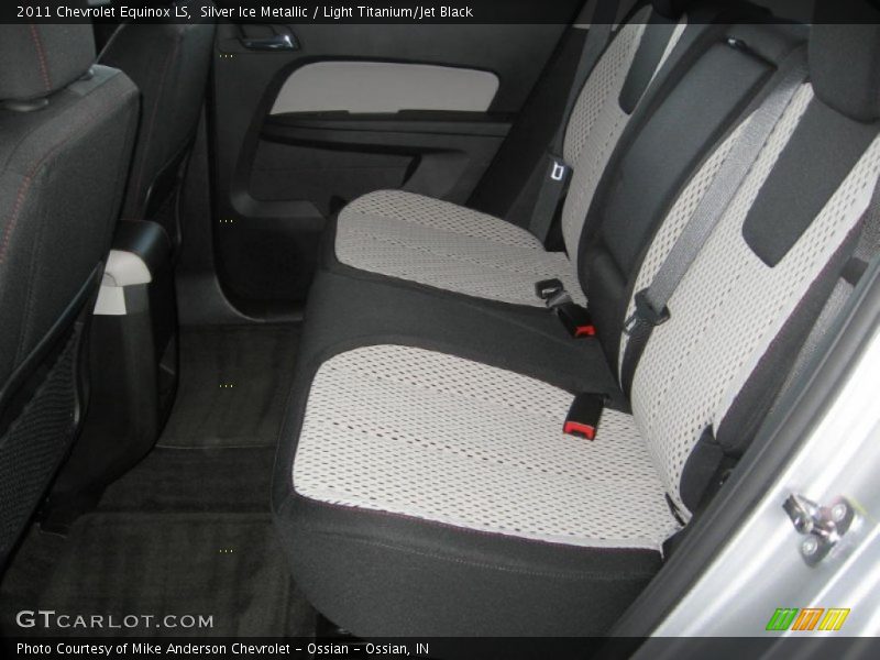 Silver Ice Metallic / Light Titanium/Jet Black 2011 Chevrolet Equinox LS