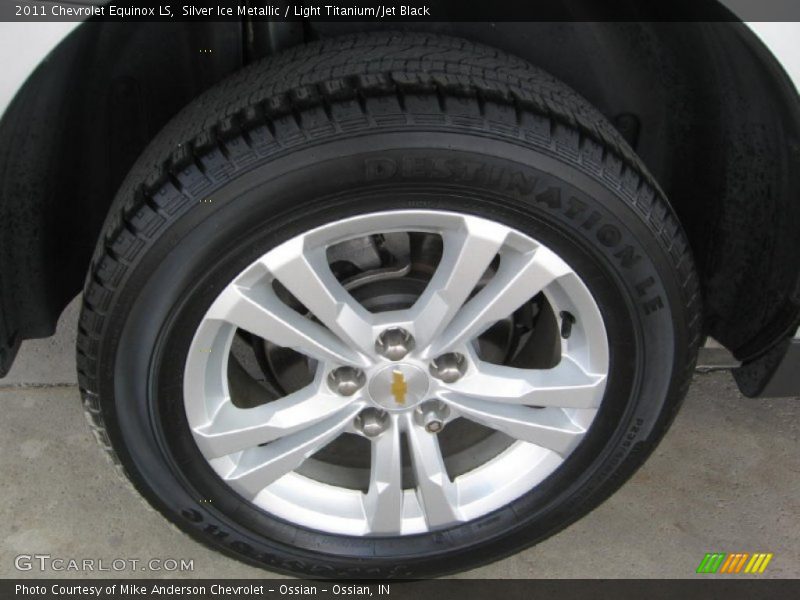 Silver Ice Metallic / Light Titanium/Jet Black 2011 Chevrolet Equinox LS