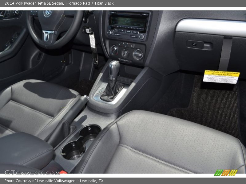Tornado Red / Titan Black 2014 Volkswagen Jetta SE Sedan
