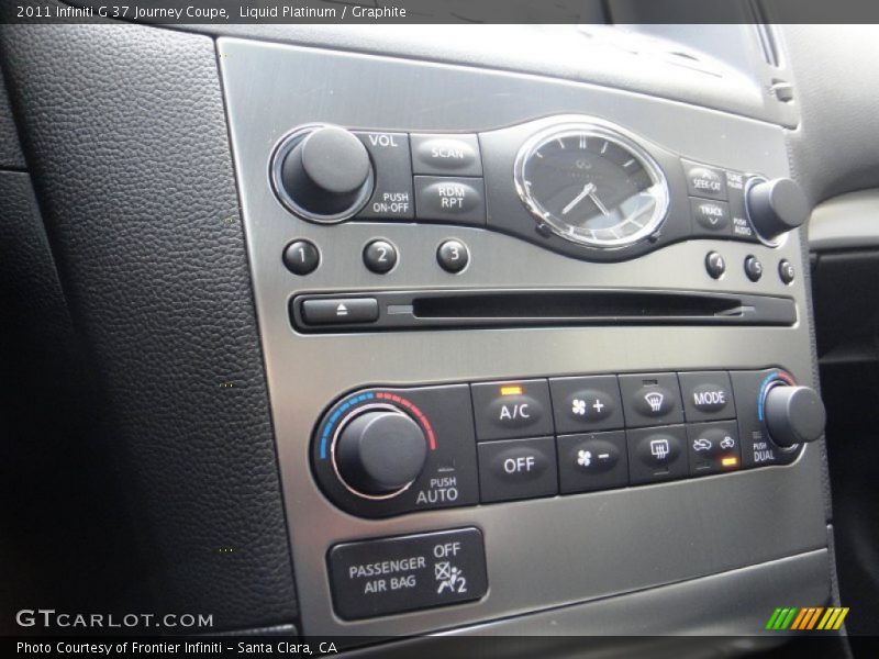 Liquid Platinum / Graphite 2011 Infiniti G 37 Journey Coupe
