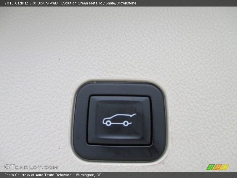 Evolution Green Metallic / Shale/Brownstone 2013 Cadillac SRX Luxury AWD
