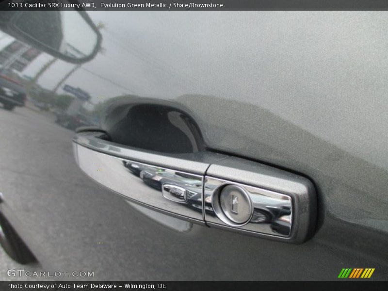Evolution Green Metallic / Shale/Brownstone 2013 Cadillac SRX Luxury AWD