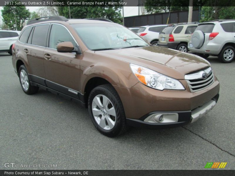 Front 3/4 View of 2012 Outback 2.5i Limited