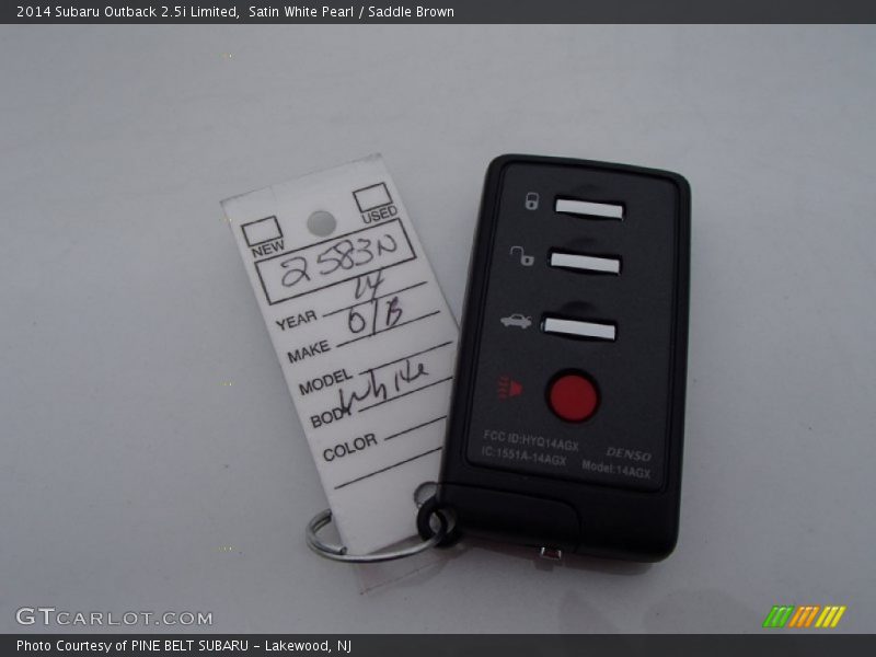 Satin White Pearl / Saddle Brown 2014 Subaru Outback 2.5i Limited