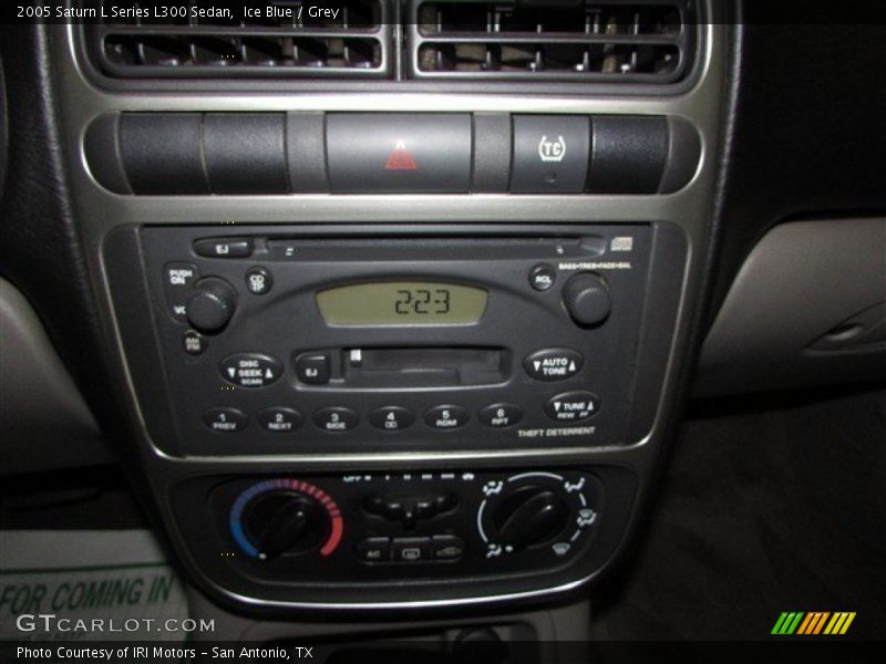 Ice Blue / Grey 2005 Saturn L Series L300 Sedan