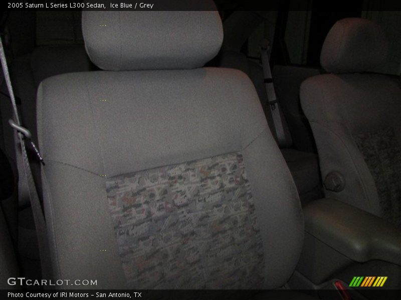 Ice Blue / Grey 2005 Saturn L Series L300 Sedan