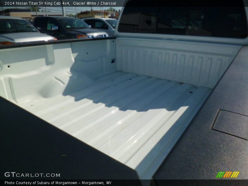 Glacier White / Charcoal 2014 Nissan Titan SV King Cab 4x4