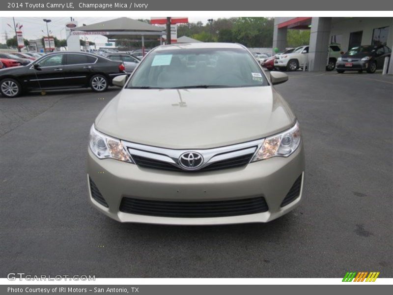 Champagne Mica / Ivory 2014 Toyota Camry LE