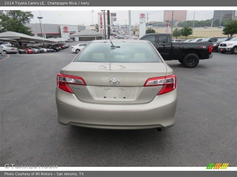 Champagne Mica / Ivory 2014 Toyota Camry LE