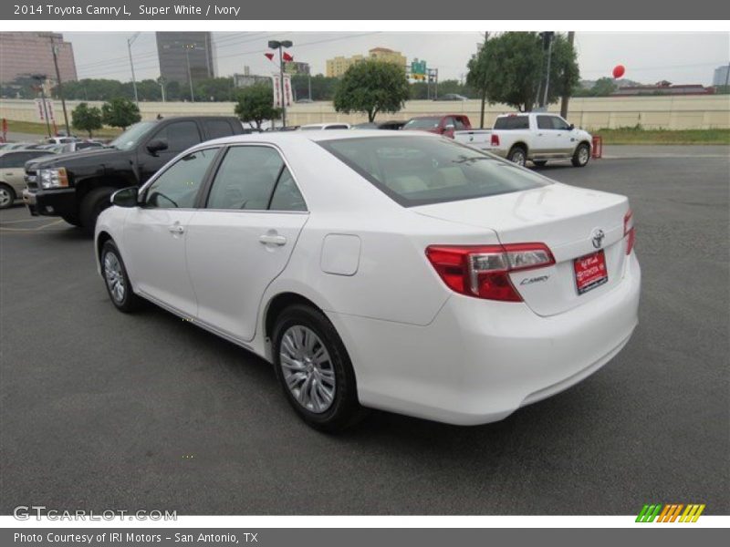 Super White / Ivory 2014 Toyota Camry L