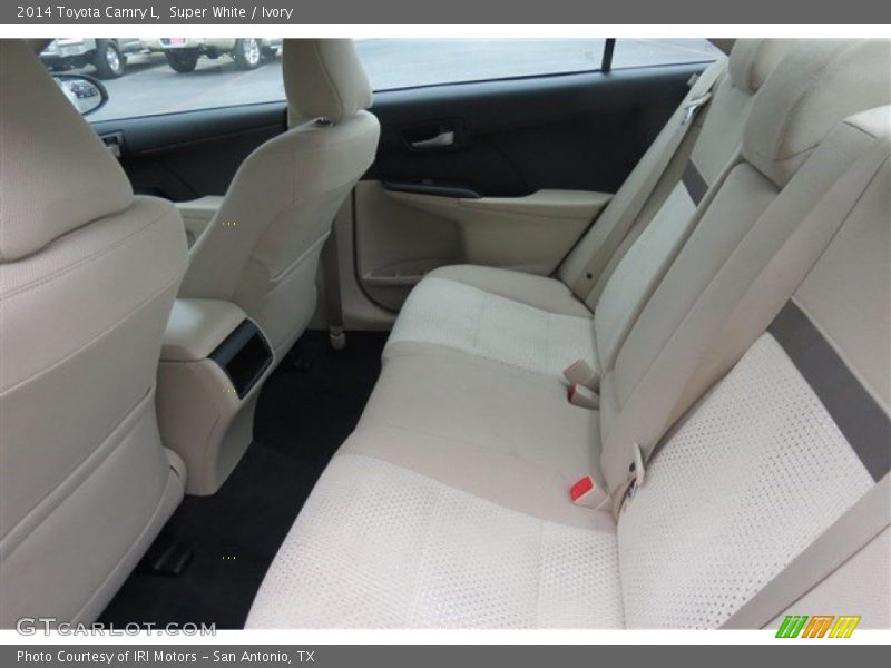 Super White / Ivory 2014 Toyota Camry L