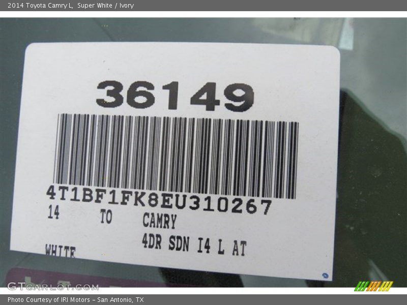 Super White / Ivory 2014 Toyota Camry L