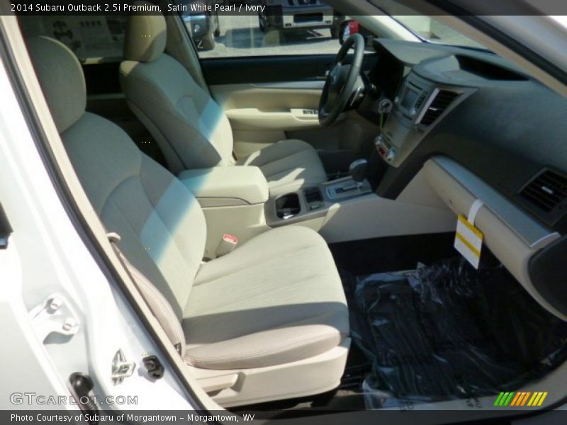 Satin White Pearl / Ivory 2014 Subaru Outback 2.5i Premium