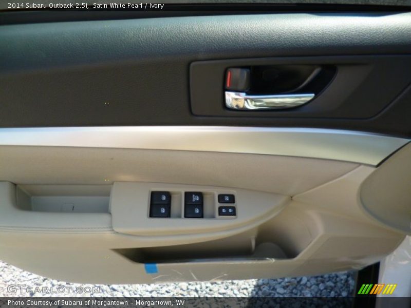 Satin White Pearl / Ivory 2014 Subaru Outback 2.5i
