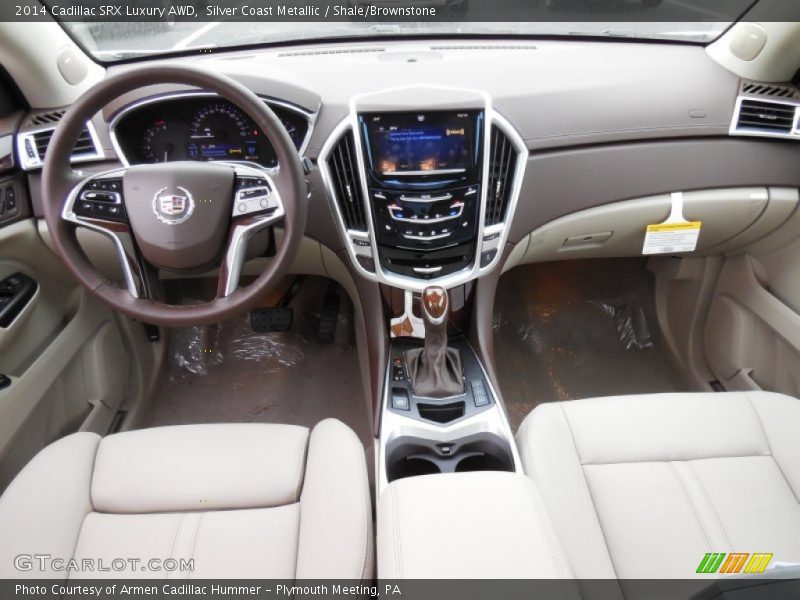 Dashboard of 2014 SRX Luxury AWD