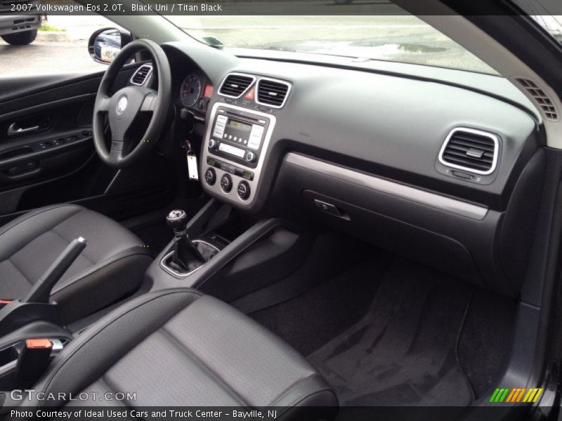 Dashboard of 2007 Eos 2.0T