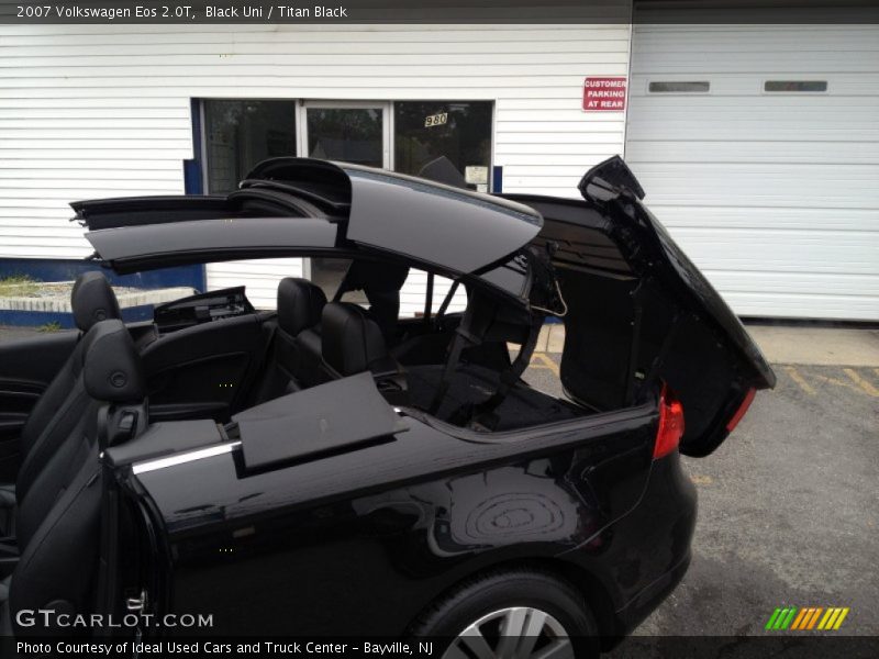 Black Uni / Titan Black 2007 Volkswagen Eos 2.0T