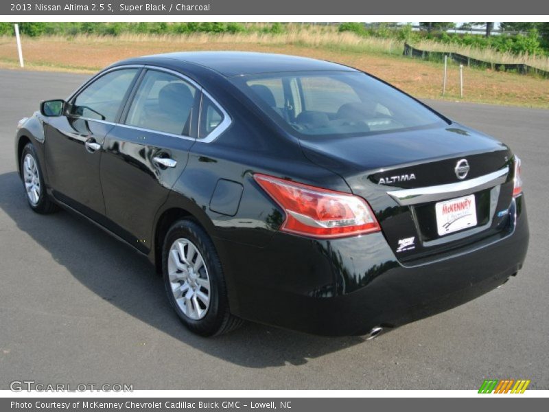 Super Black / Charcoal 2013 Nissan Altima 2.5 S