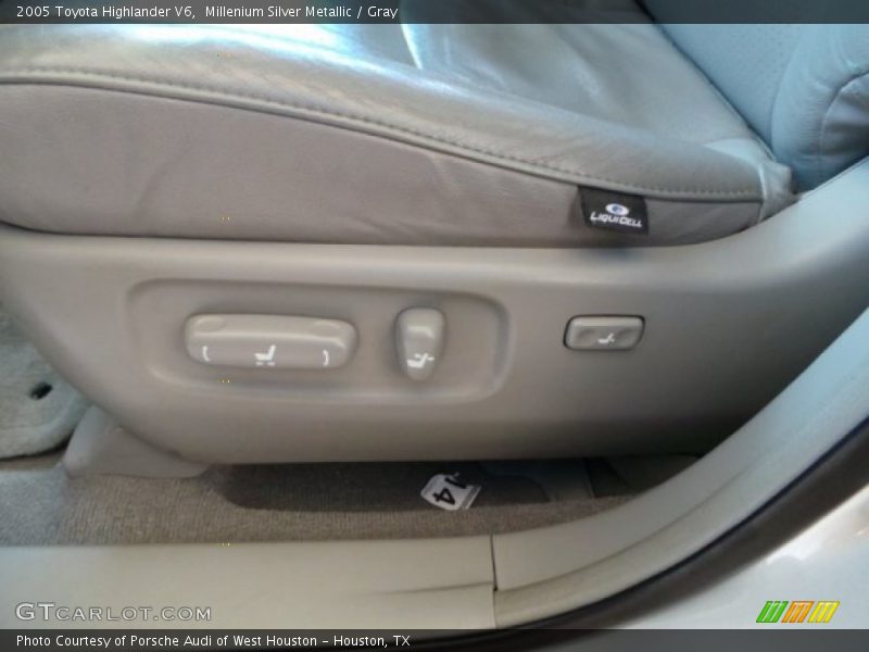 Millenium Silver Metallic / Gray 2005 Toyota Highlander V6