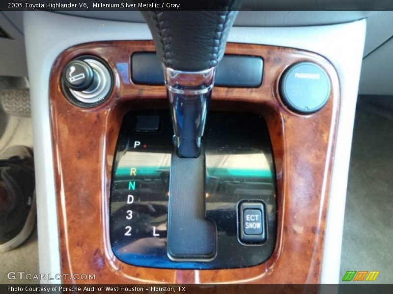 Millenium Silver Metallic / Gray 2005 Toyota Highlander V6