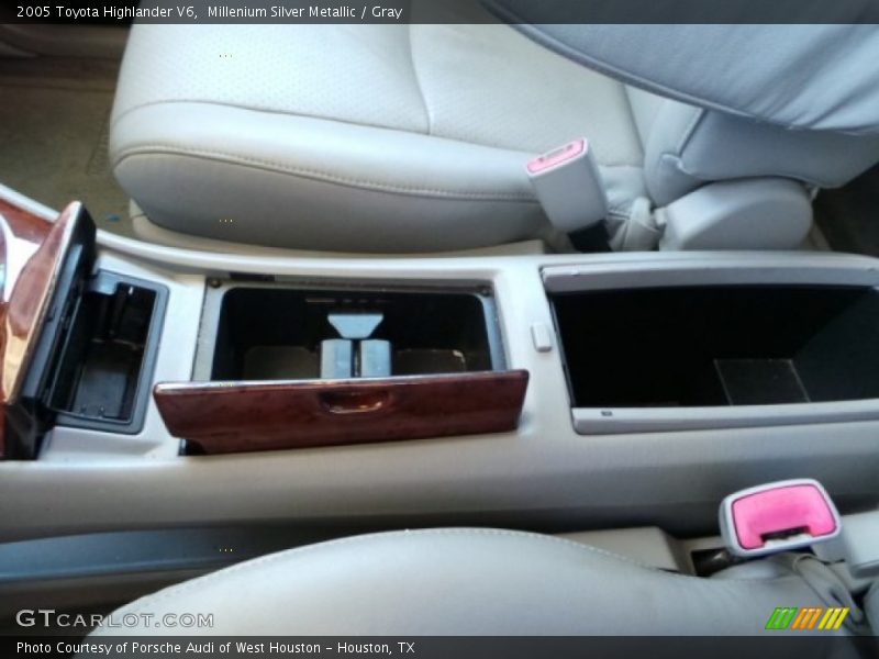 Millenium Silver Metallic / Gray 2005 Toyota Highlander V6