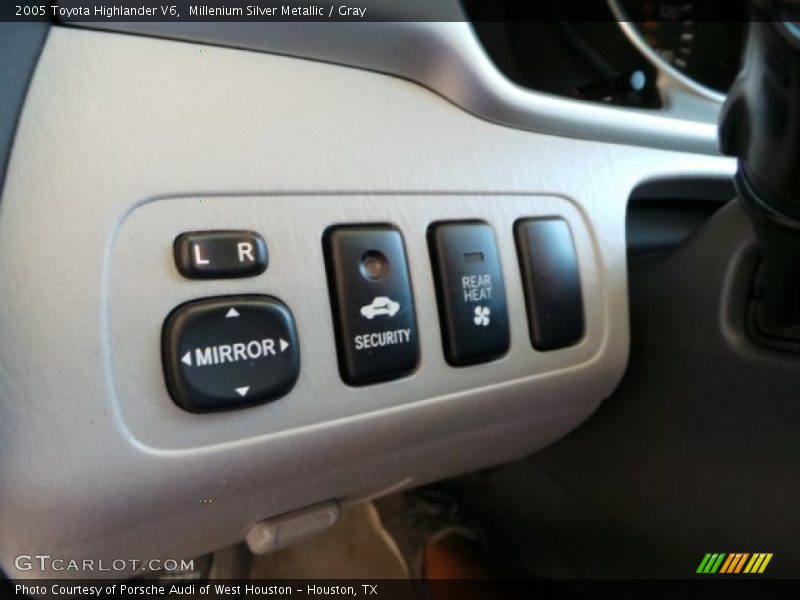 Millenium Silver Metallic / Gray 2005 Toyota Highlander V6