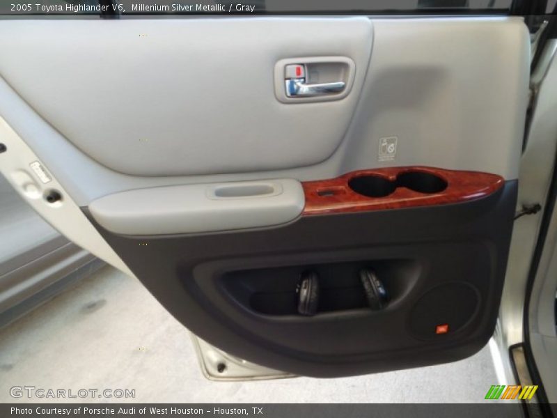 Millenium Silver Metallic / Gray 2005 Toyota Highlander V6