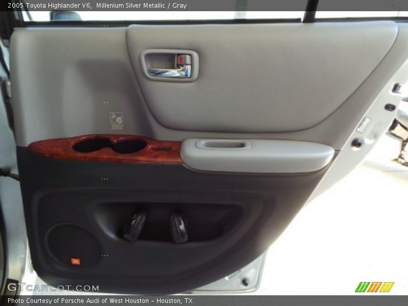 Millenium Silver Metallic / Gray 2005 Toyota Highlander V6