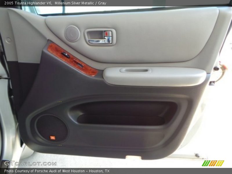 Millenium Silver Metallic / Gray 2005 Toyota Highlander V6
