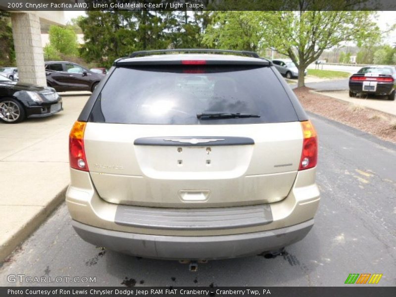 Linen Gold Metallic Pearl / Light Taupe 2005 Chrysler Pacifica AWD