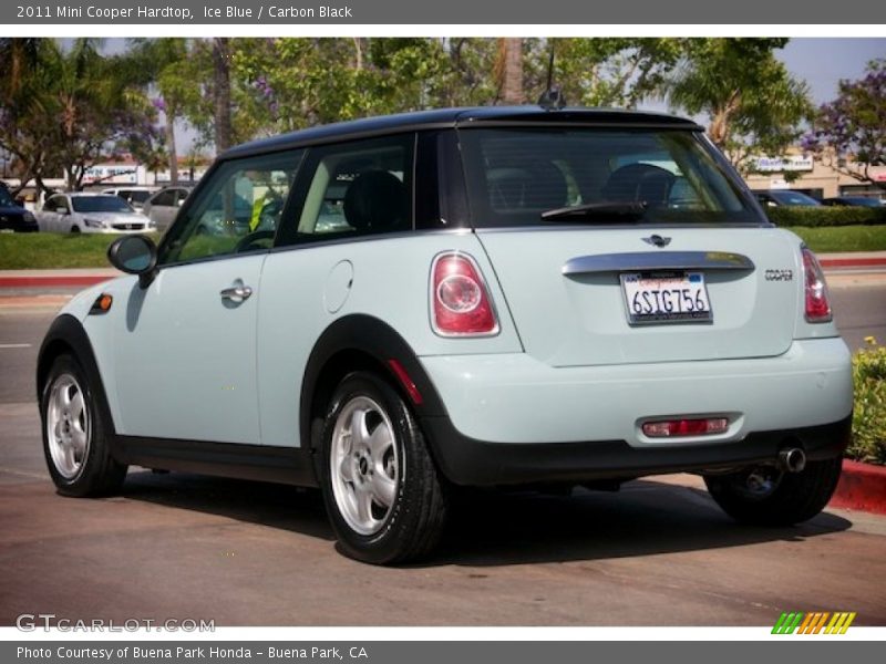 Ice Blue / Carbon Black 2011 Mini Cooper Hardtop