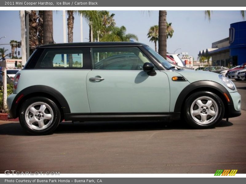 Ice Blue / Carbon Black 2011 Mini Cooper Hardtop