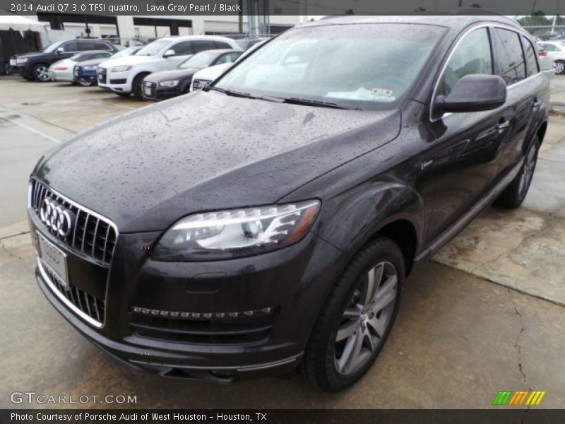 Front 3/4 View of 2014 Q7 3.0 TFSI quattro