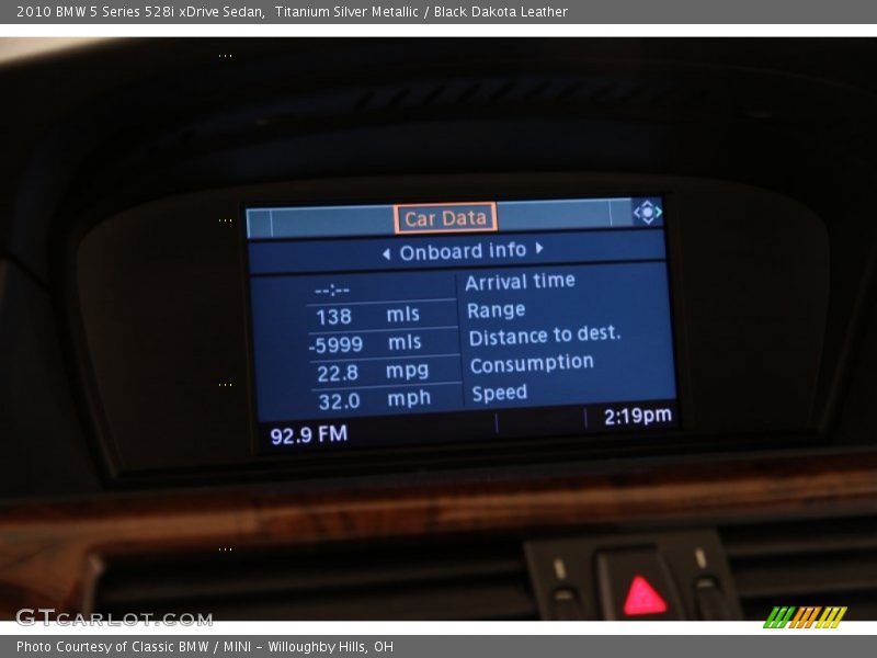 Titanium Silver Metallic / Black Dakota Leather 2010 BMW 5 Series 528i xDrive Sedan